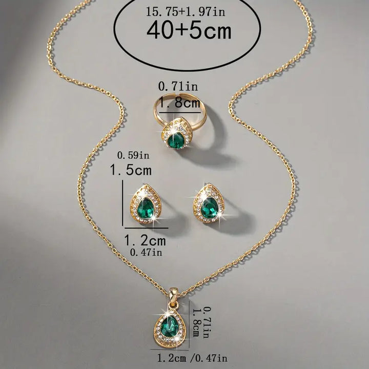 Elegante gouden ketting met subtiele glazen details