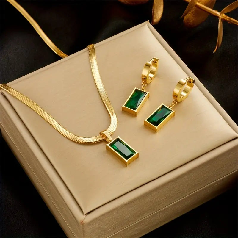 Elegante gouden ketting met verfijnd hangertje