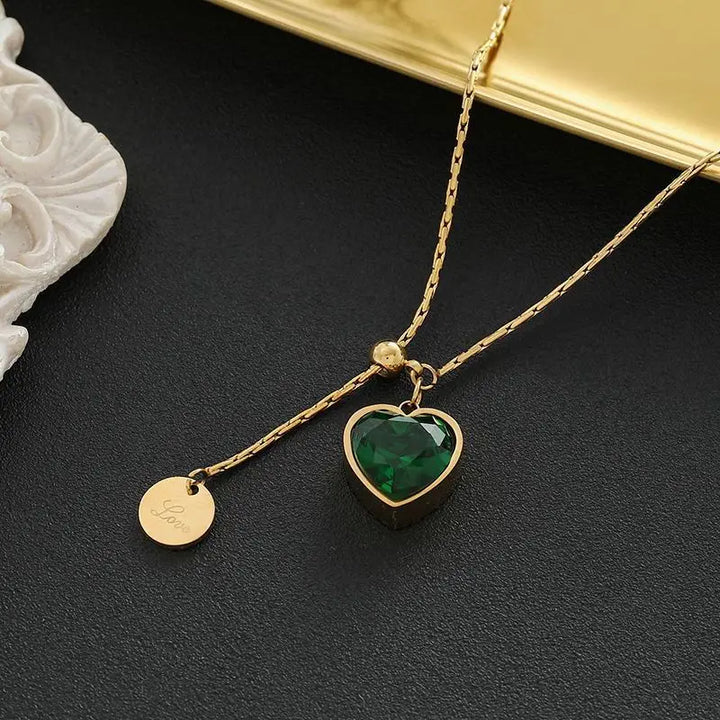 Elegante gouden ketting met subtiele hangende schijf
