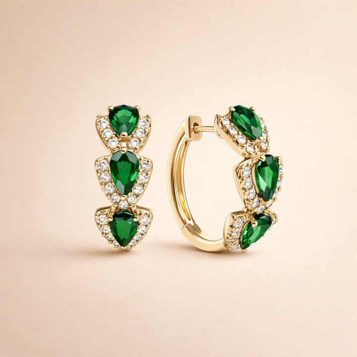 Elegante gouden oorbellen met subtiele zirkonia details