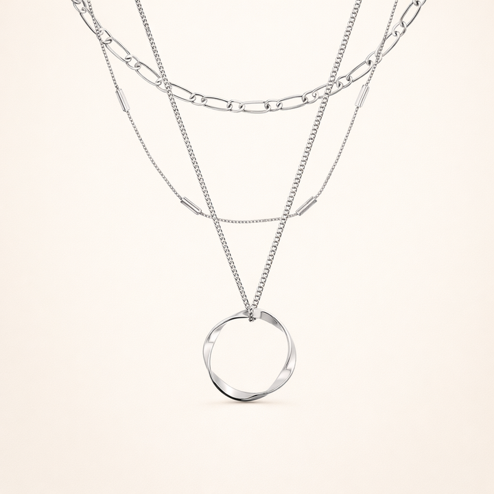 Elegante open cirkel ketting van wit goud