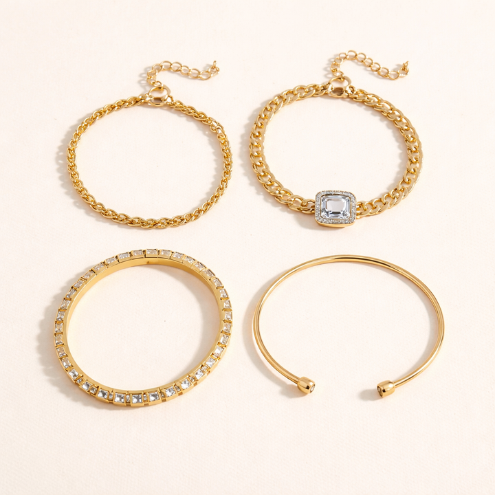 Elegante witgouden armbandset met verfijnde details