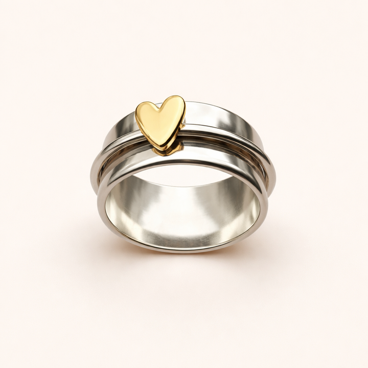 Elegante zilveren ring met hartje