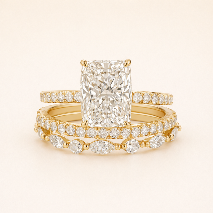 Elegante gouden ringenset met verfijnde details