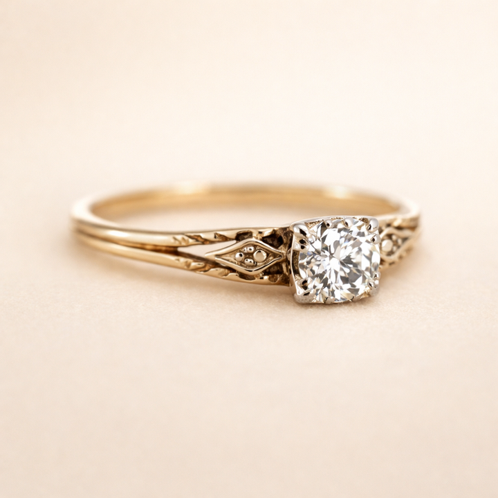 Fijne gouden ring met zirkonia schittering