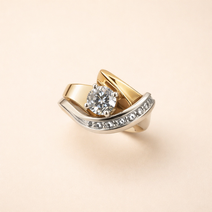 Elegante gouden zirkonia ring met organische vormen