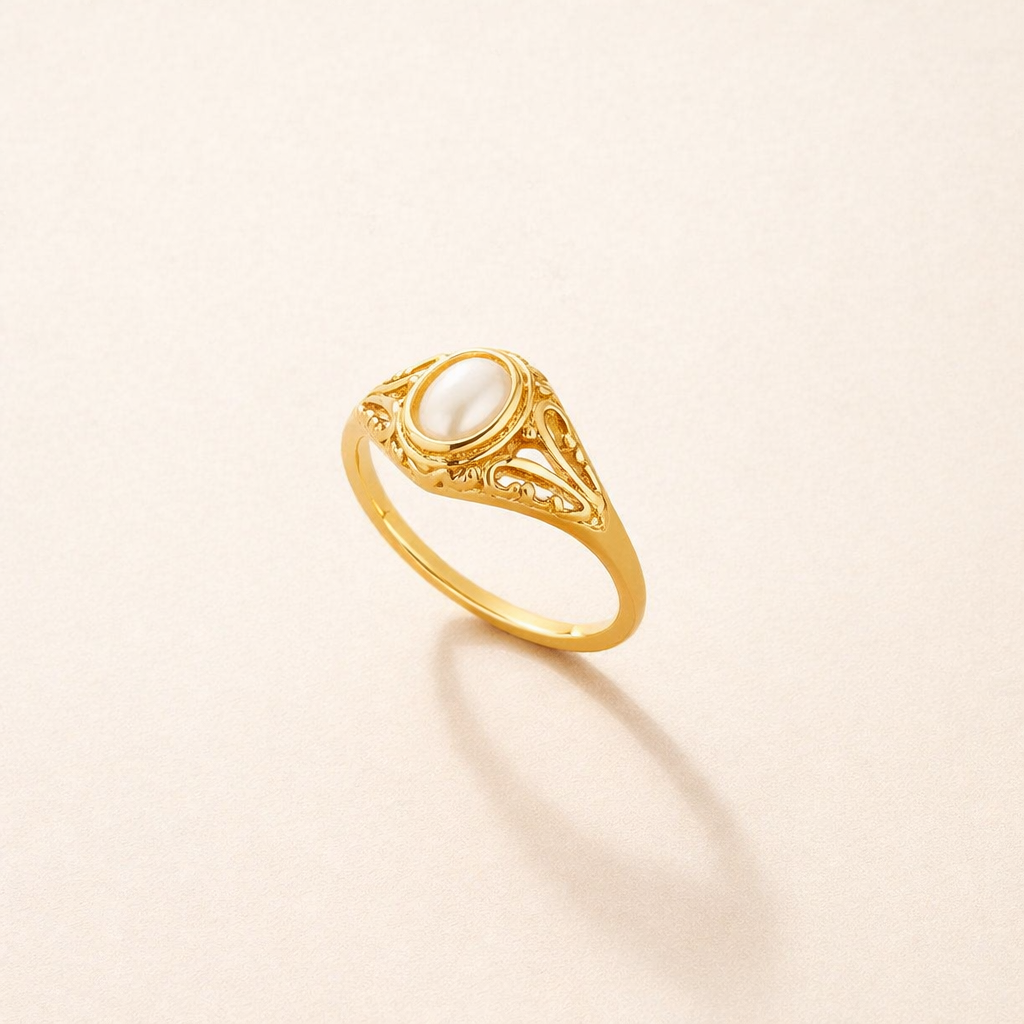 Elegante parelenring in vintage stijl