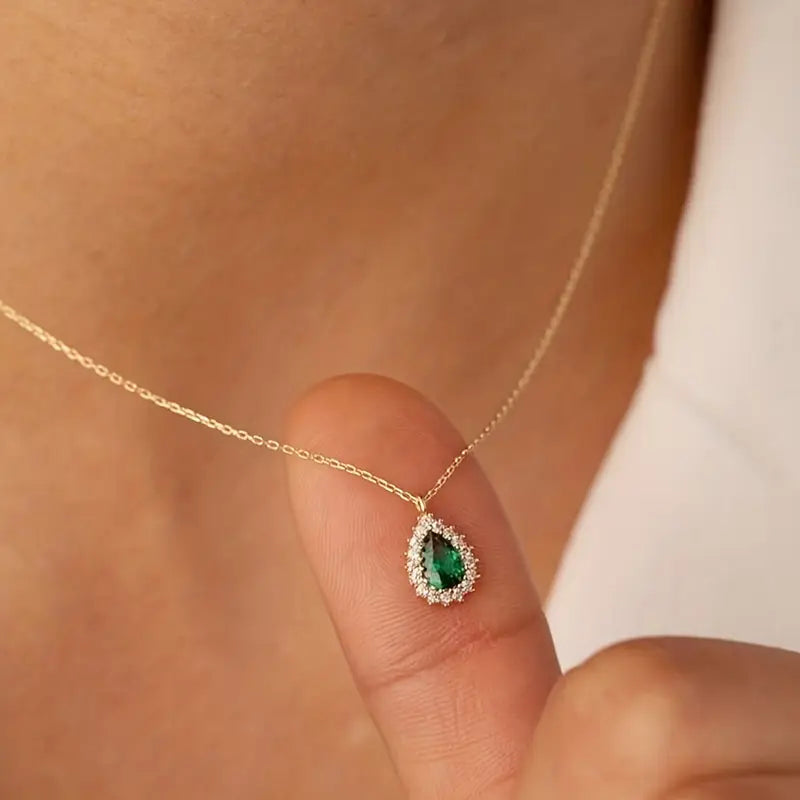 Elegante gouden ketting met verfijnde details