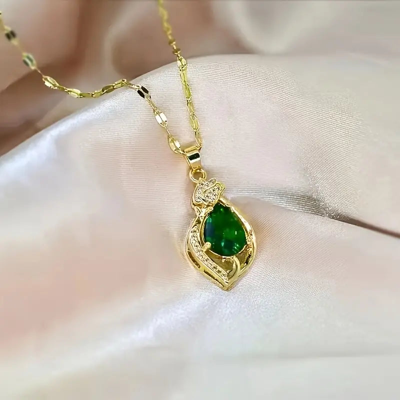Elegante gouden ketting met verfijnde details