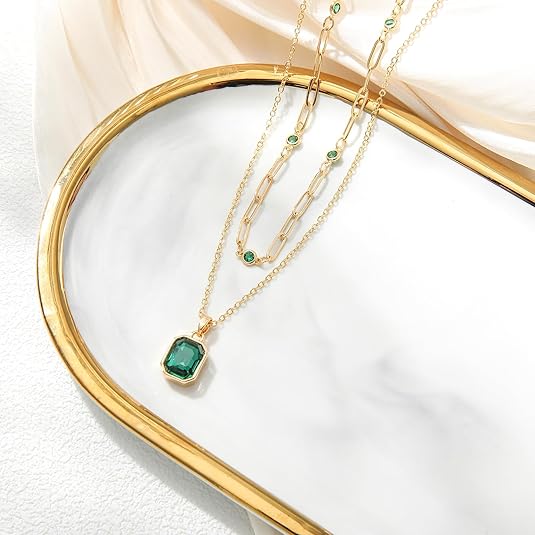 Gouden ketting met klavertje vier