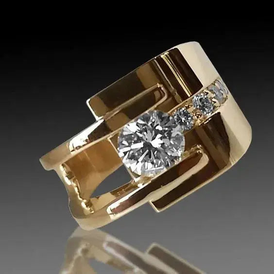 Elegante gouden ring met onregelmatige zirkonia