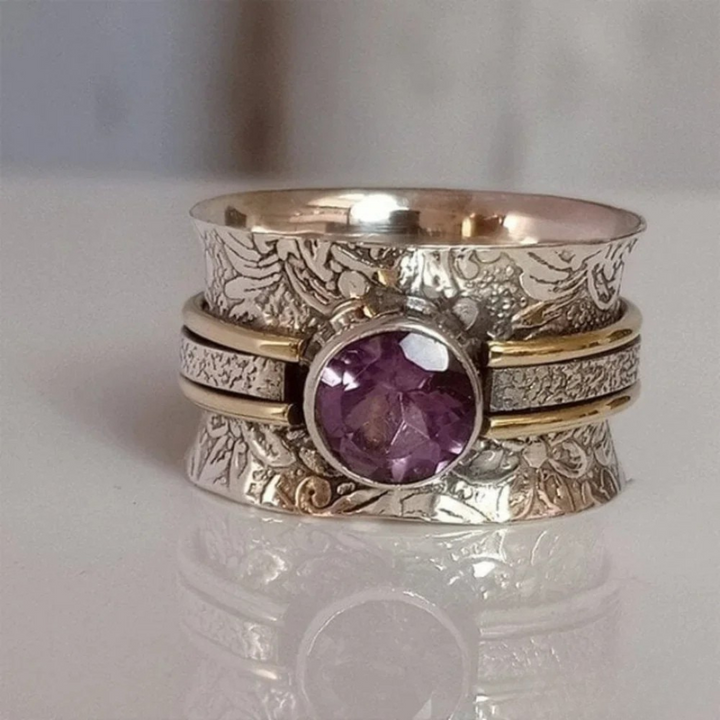 Elegante zilveren ring met kristallen sluiting