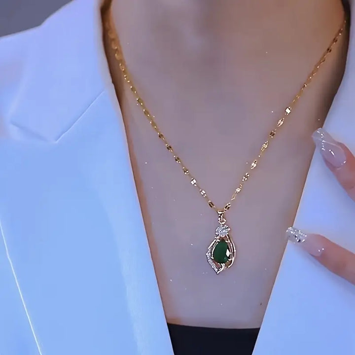Elegante gouden ketting met verfijnde details