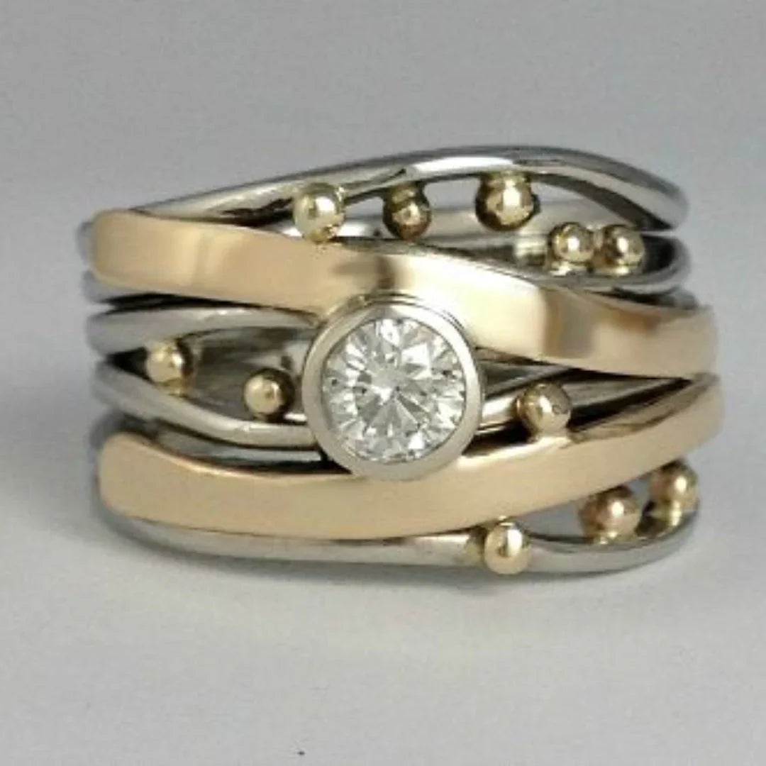 Elegante gouden ring met zirkonia details