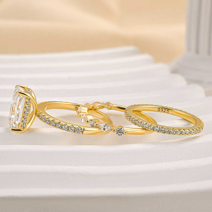 Elegante gouden ringenset met verfijnde details