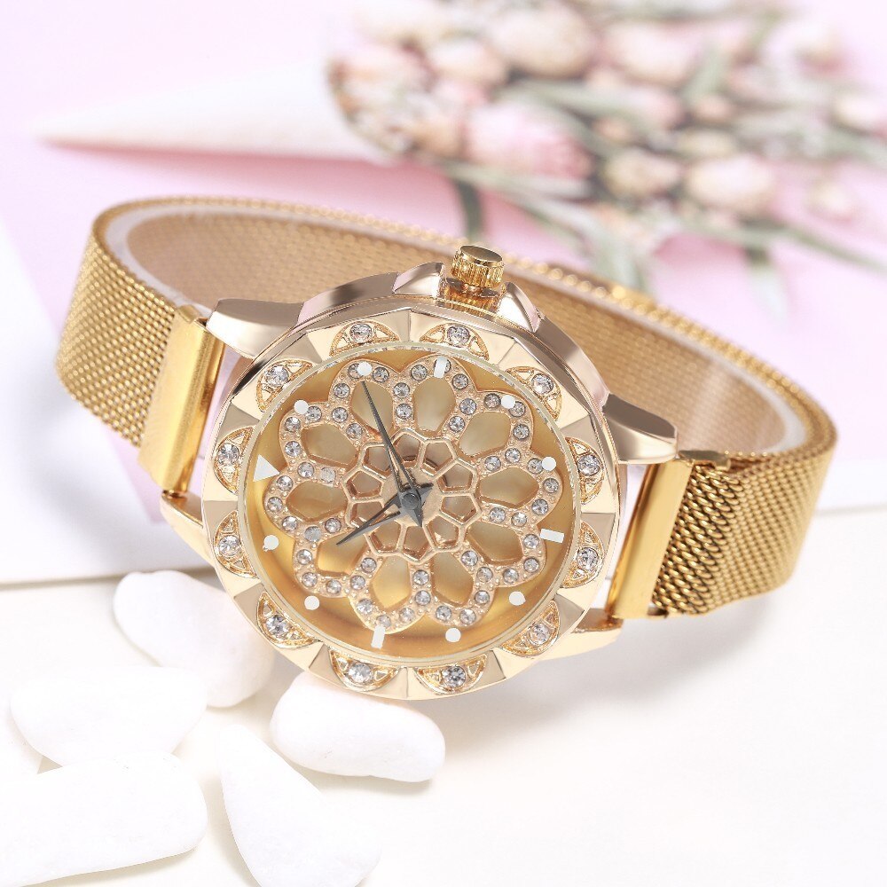Elegante horloge met bloem motief