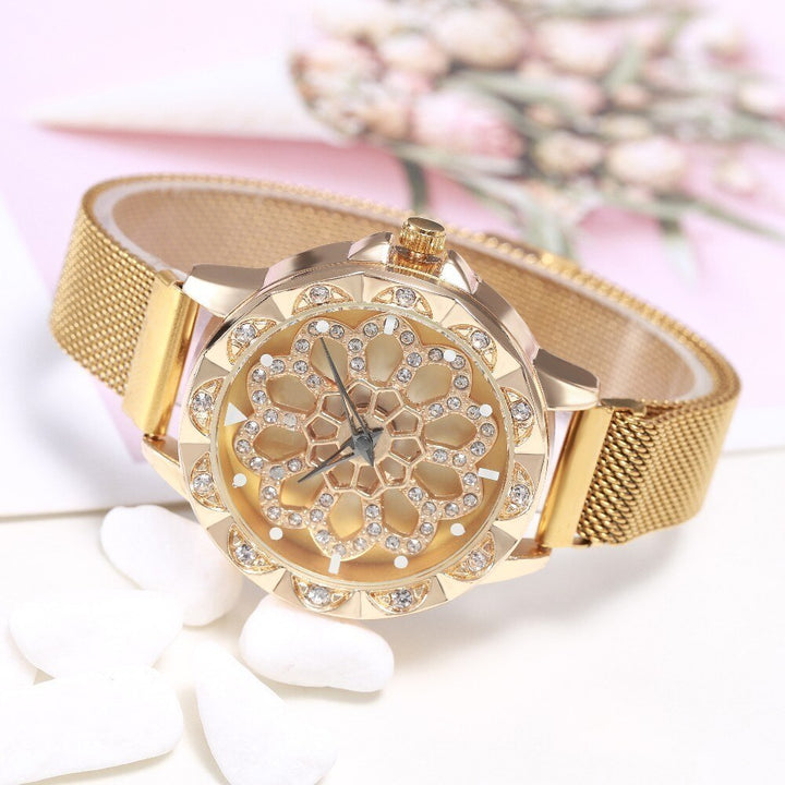 Elegante horloge met bloem motief