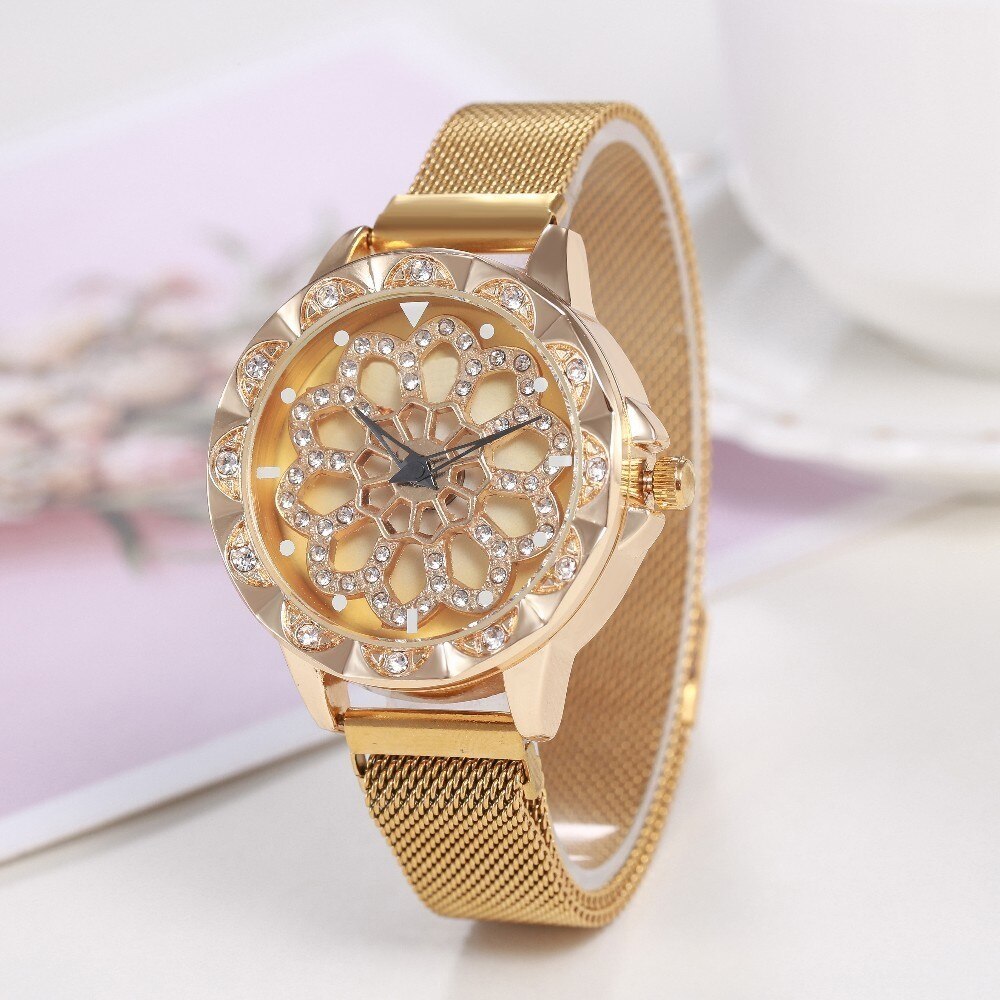 Elegante horloge met bloem motief