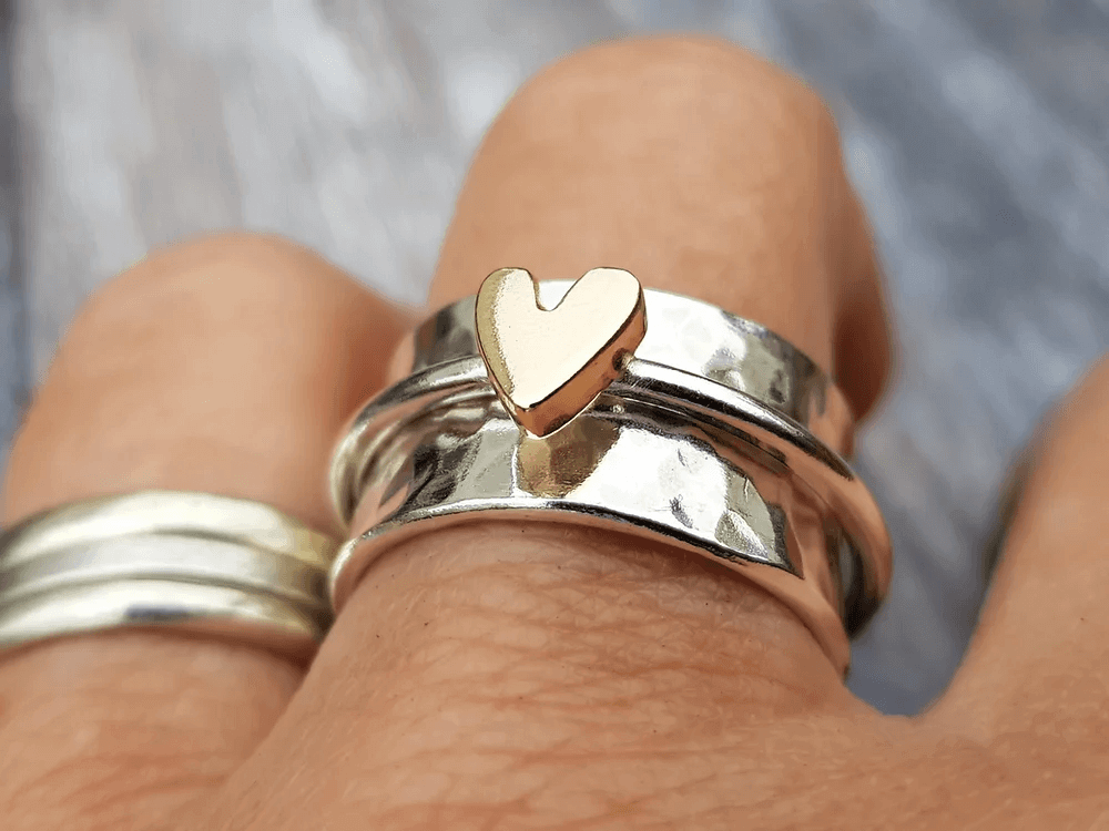 Elegante gouden ring met hartje