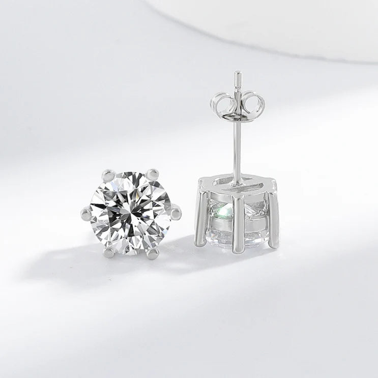 Elegante oorbellen van wit goud met subtiele glans