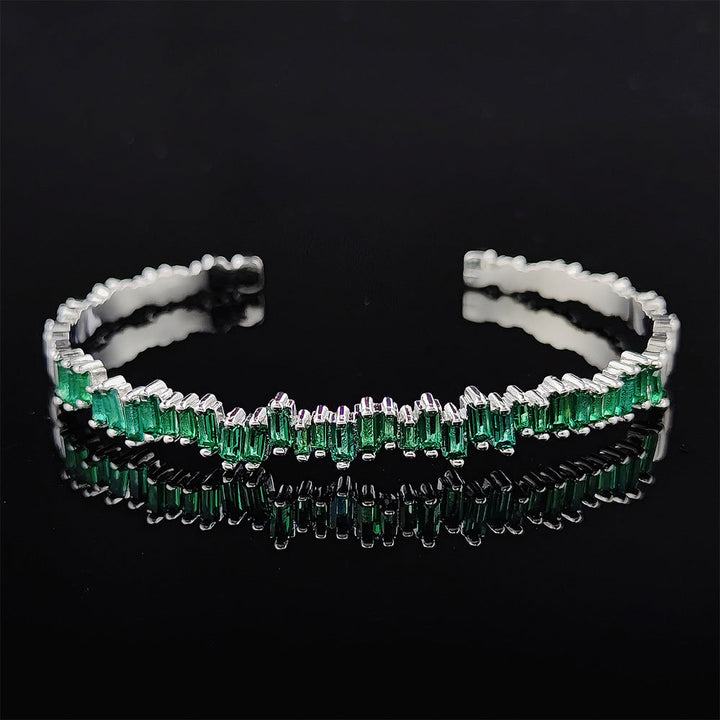 Elegante witgouden armband met verfijnde details