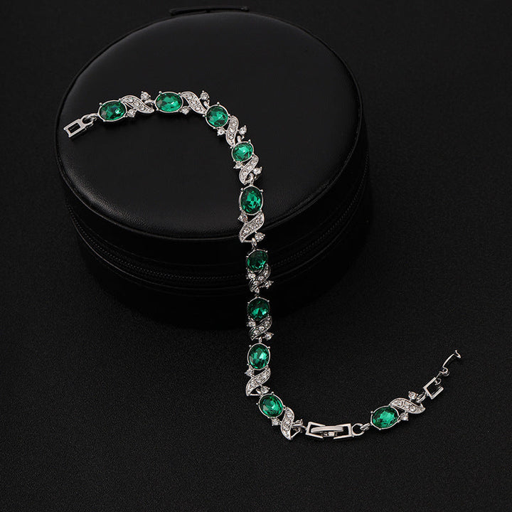 Elegante witgouden armband met verfijnde details