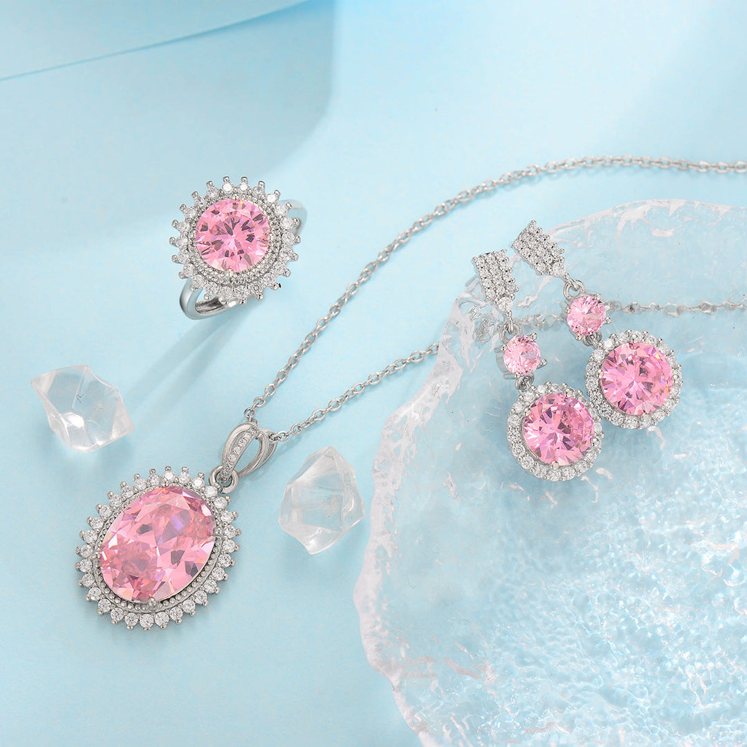 Elegante witte gouden ketting met blauwe zirkonia