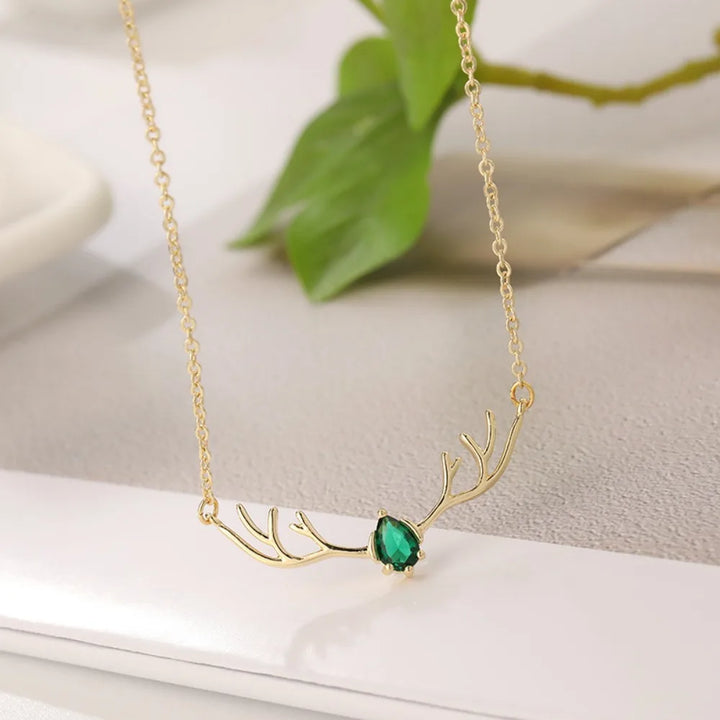 Hertengewei Ketting met Delicaat Hart Bedel
