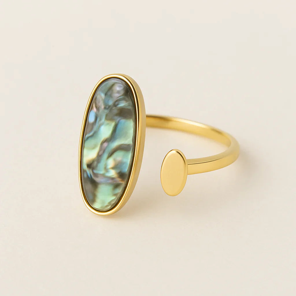 Elegante opaal ring in vintage stijl