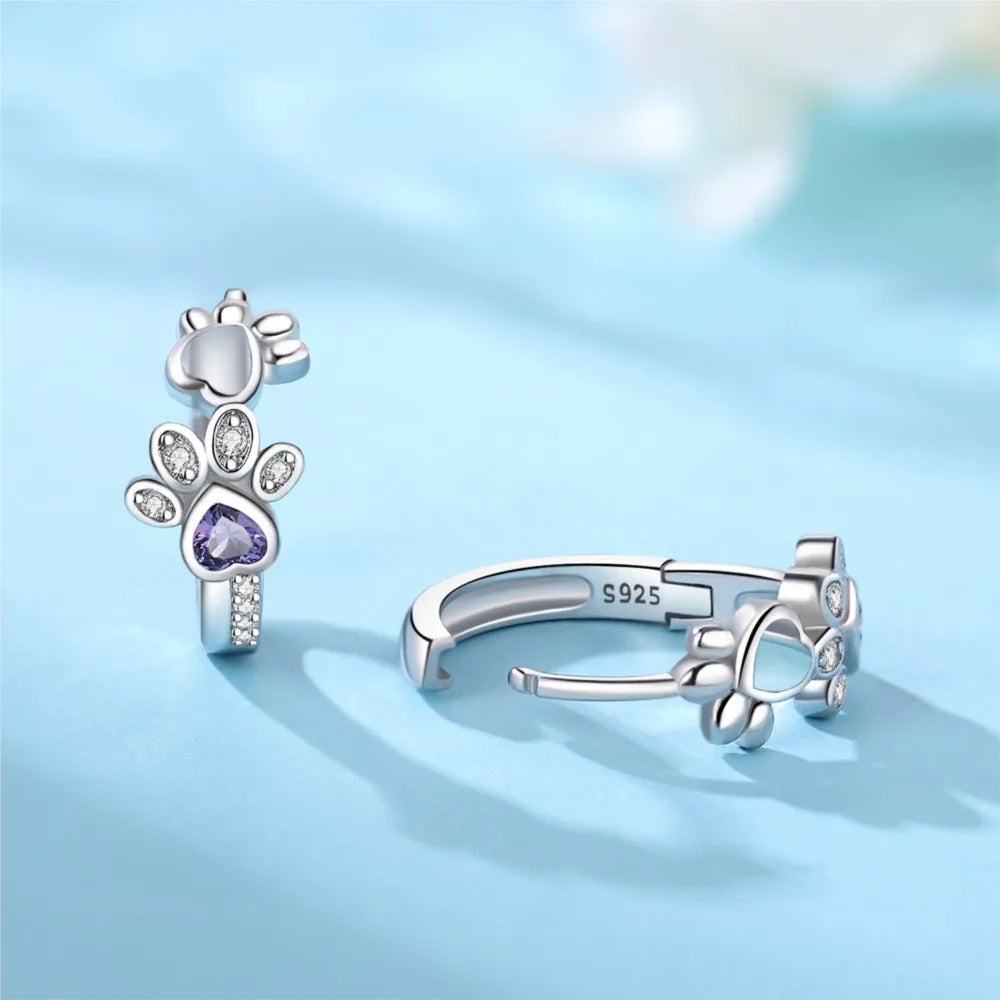 Paw Huggie Oorbellen in 925 Sterling Zilver – Met Zirkonia en Hart Edelsteen