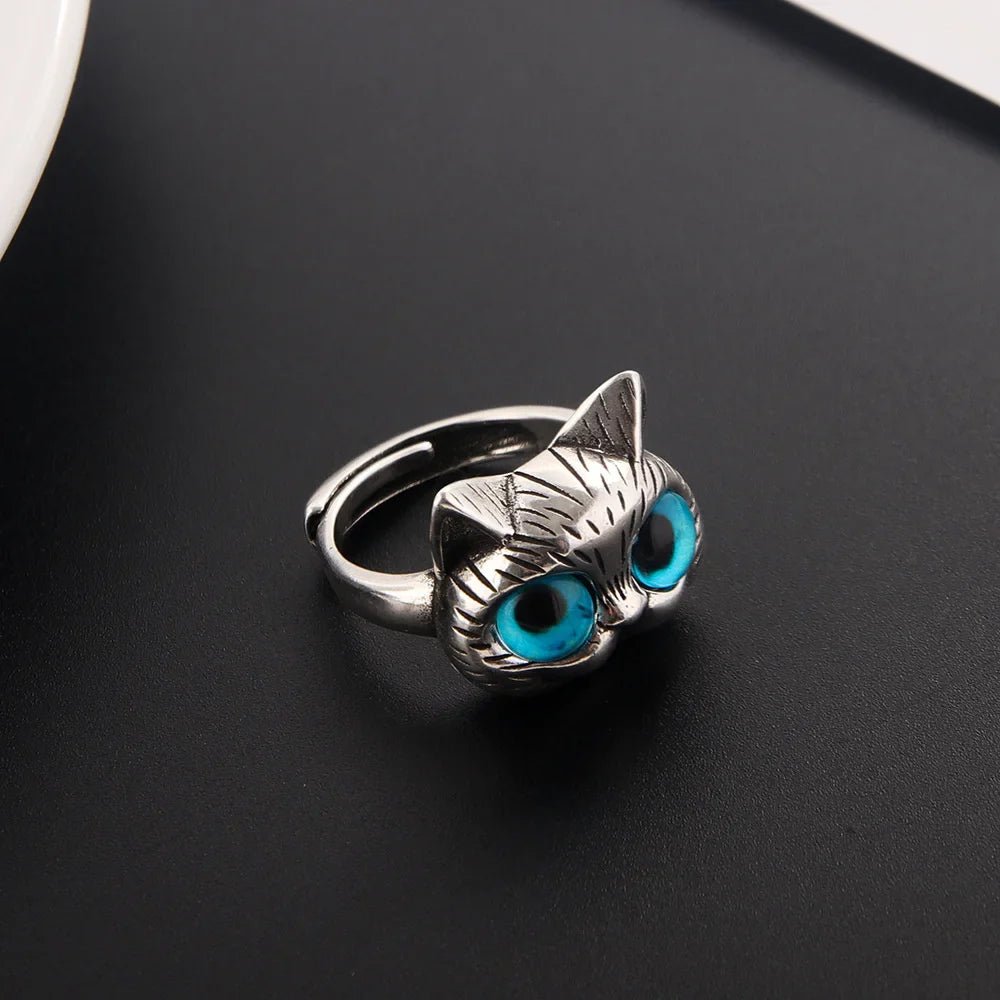 Blauwe-Ogen Kat Ring – Speelse Vintage Zilveren Dierenring voor Kattenliefhebbers