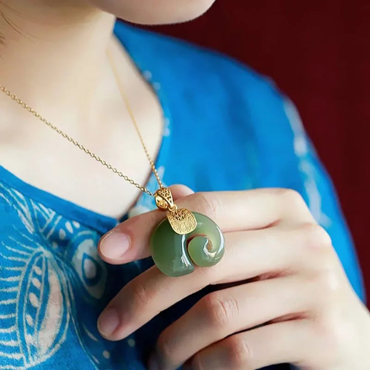 Hetian Jade Olifant Hanger Ketting – 18K Goud Geplateerde Ketting voor Vrouwen