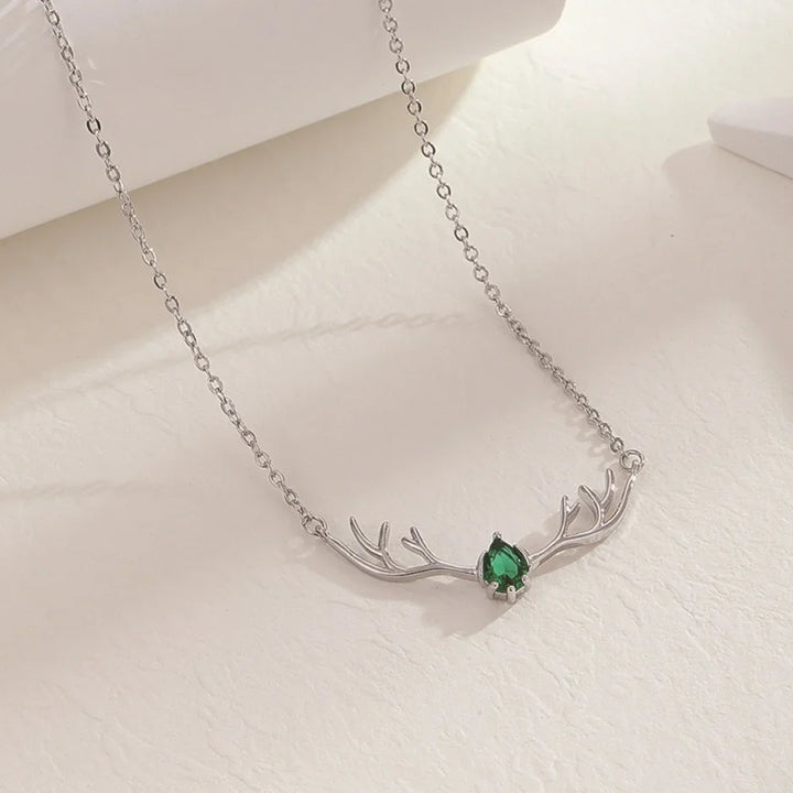 Hertengewei Ketting met Delicaat Hart Bedel
