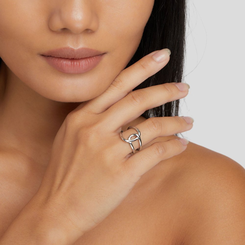 Elegante zilveren ring met verfijnd design