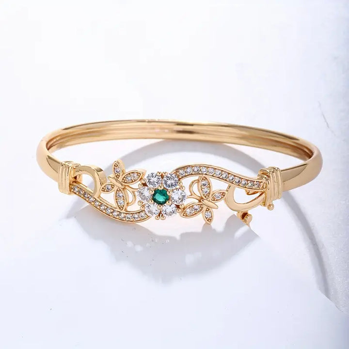 Zachte gouden armband met verfijnde details