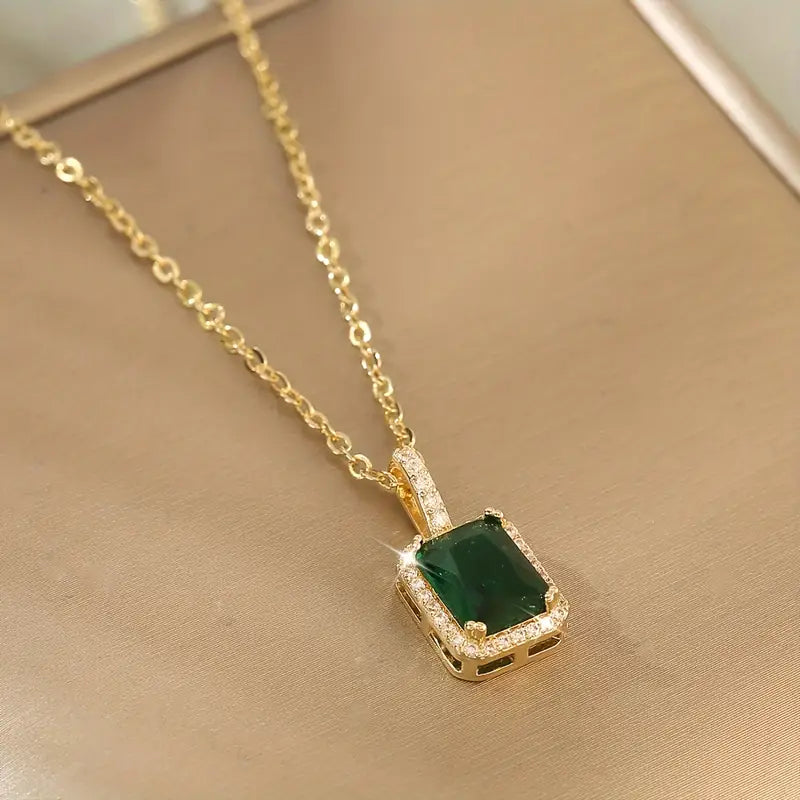 Elegante gouden ketting met verfijnde details