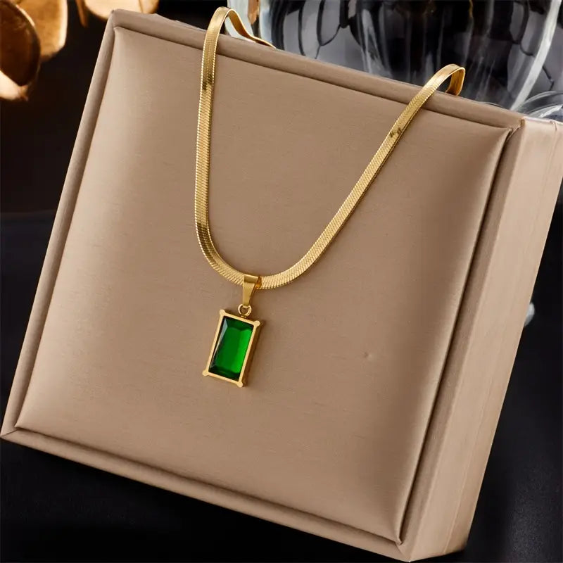 Elegante gouden ketting met verfijnd hangertje