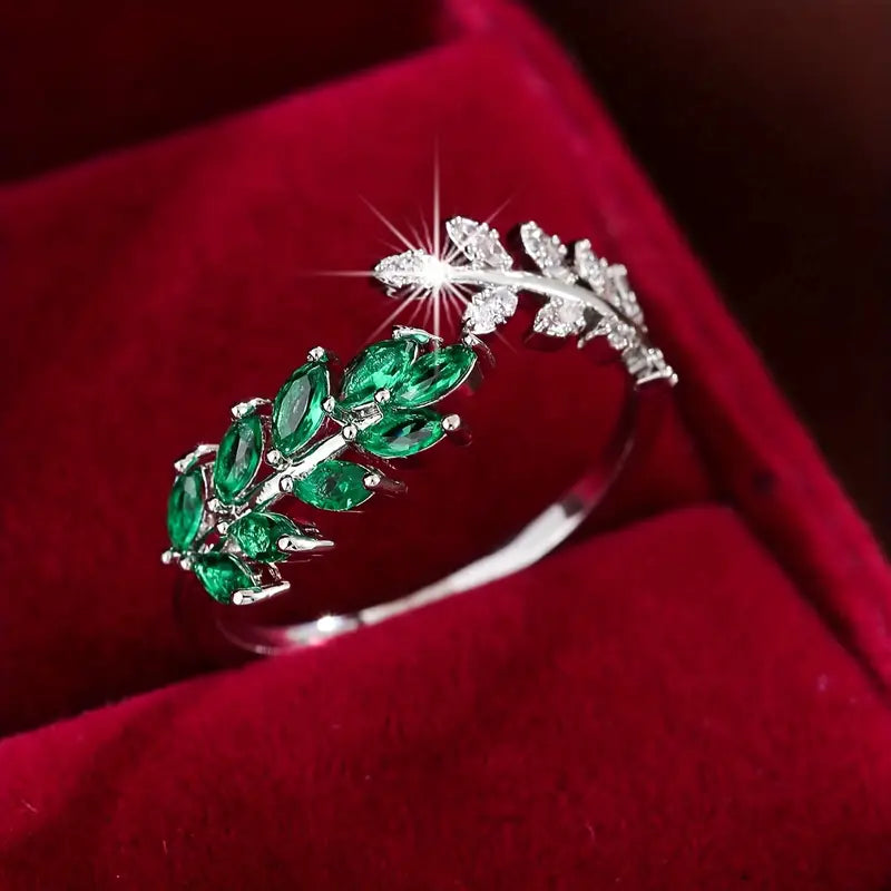 Elegante gouden ring met verfijnde zirkonia details