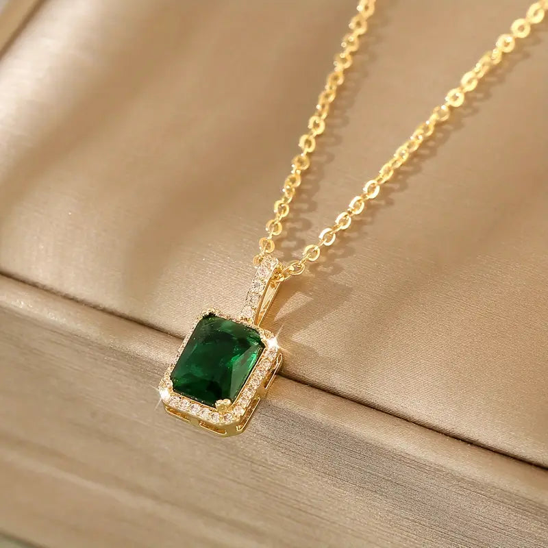 Elegante gouden ketting met verfijnde details