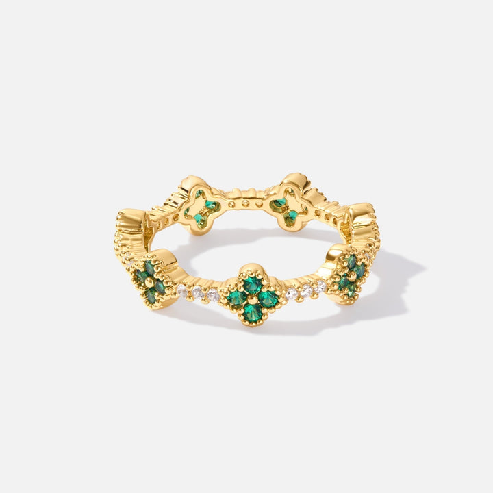 Klavertje vier ring van zilver met sprankelende kristallen