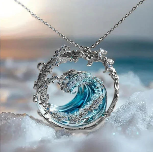 Zeeën van Stilte Gouden Ketting met Delicate Hangende Maan