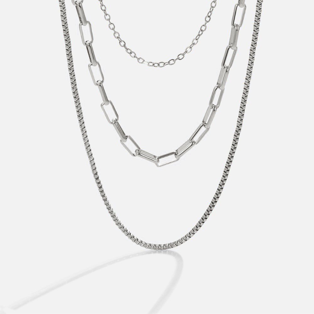 Elegante zilveren schichtketting met subtiele details