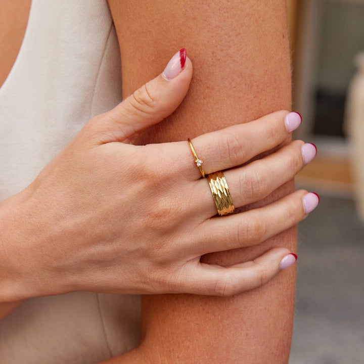 Verfijnde zirkonia ring met hartje
