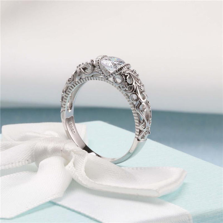 Elegante ring van sterling zilver met verfijnde afwerking