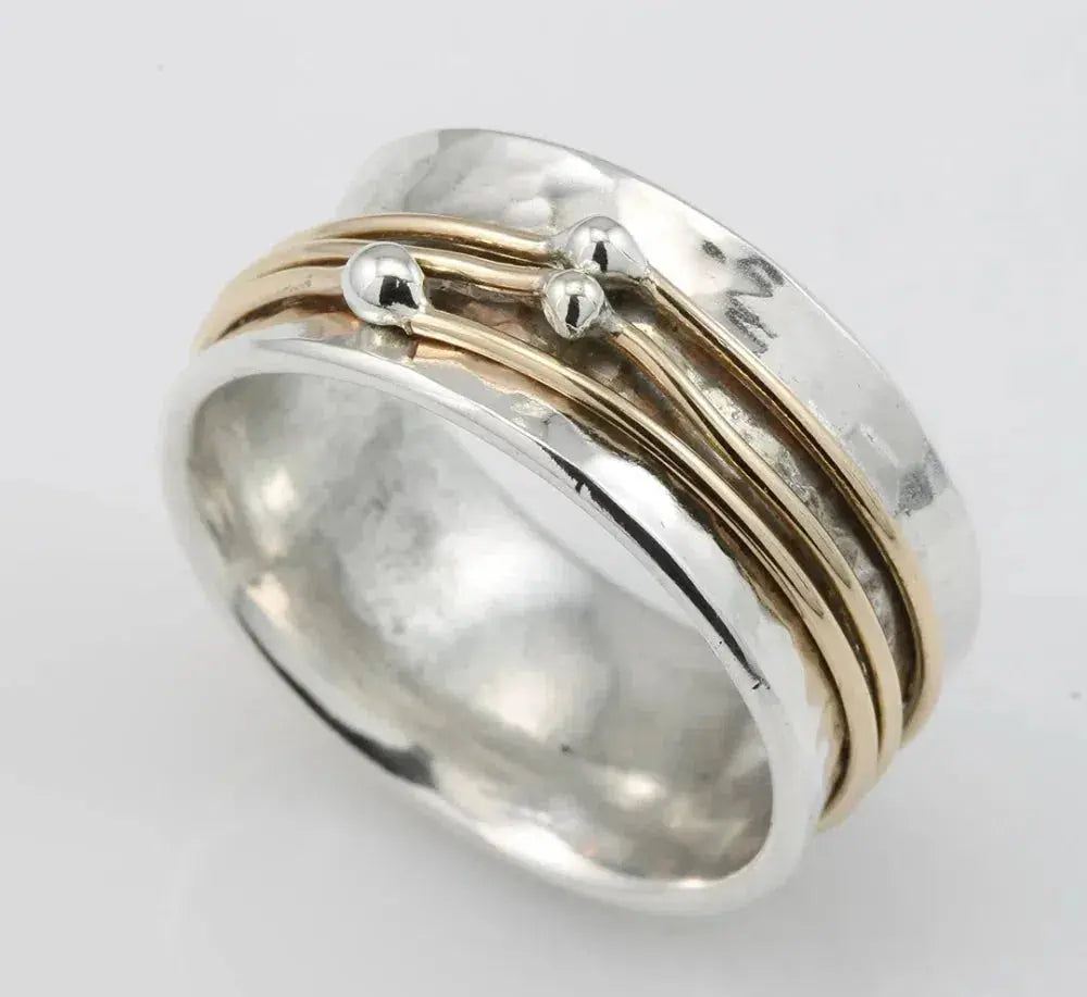 Elegante zilveren ring met verfijnde laagjes