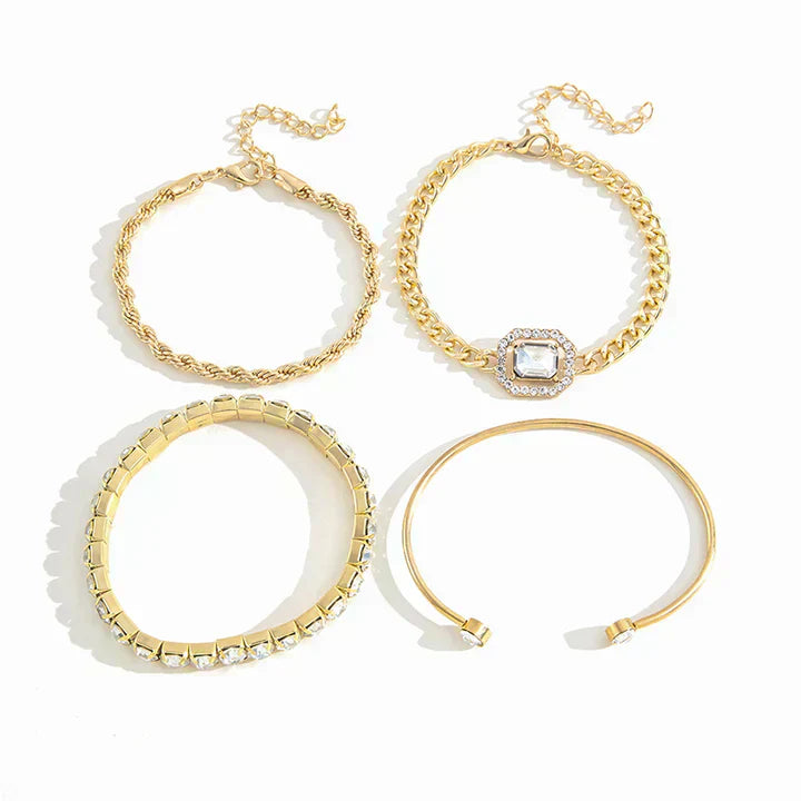 Elegante zilveren armbandset met subtiele maanvorm