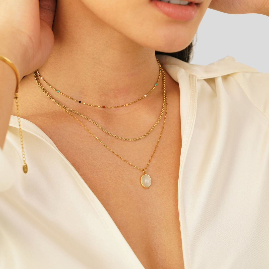 Witte Opal Halsketting